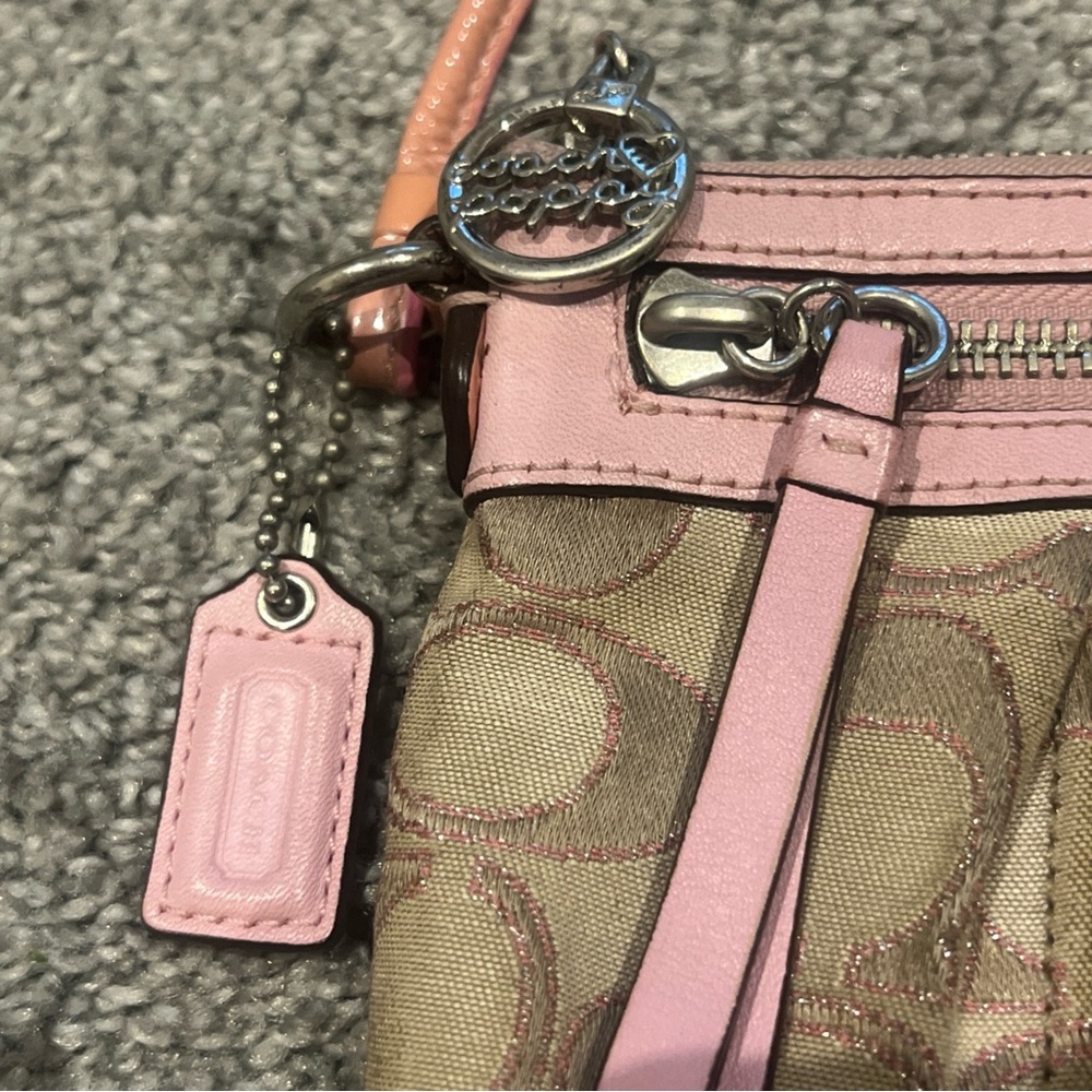 Coach Pink Trim Khaki Signature Canvas Wristlet - Picture 3 of 6